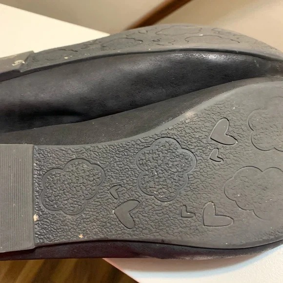 Ladies Black Flats - Picture 3 of 5